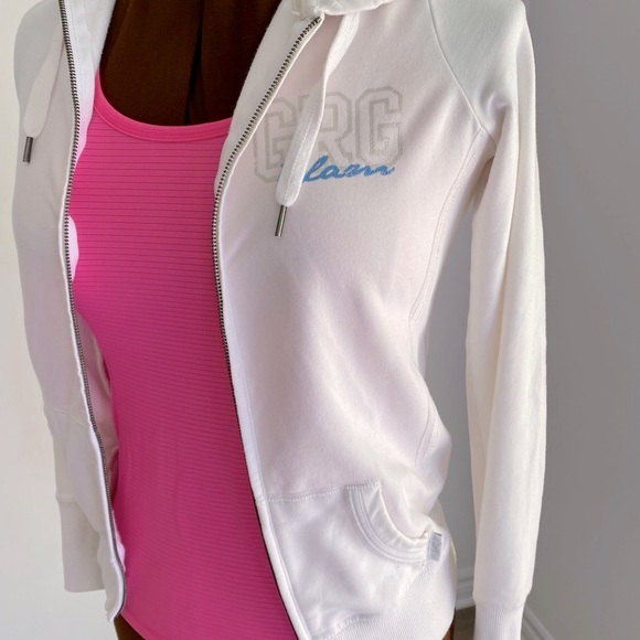 🤍GARAGE 🤍Medium white zipper hoodie . - Picture 5 of 11